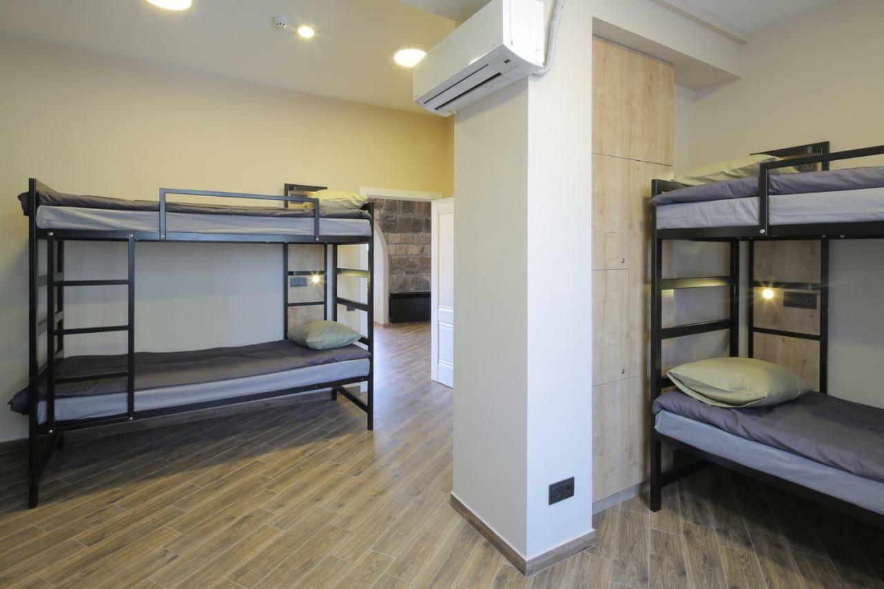Highland Hostel Yerevan Luaran gambar