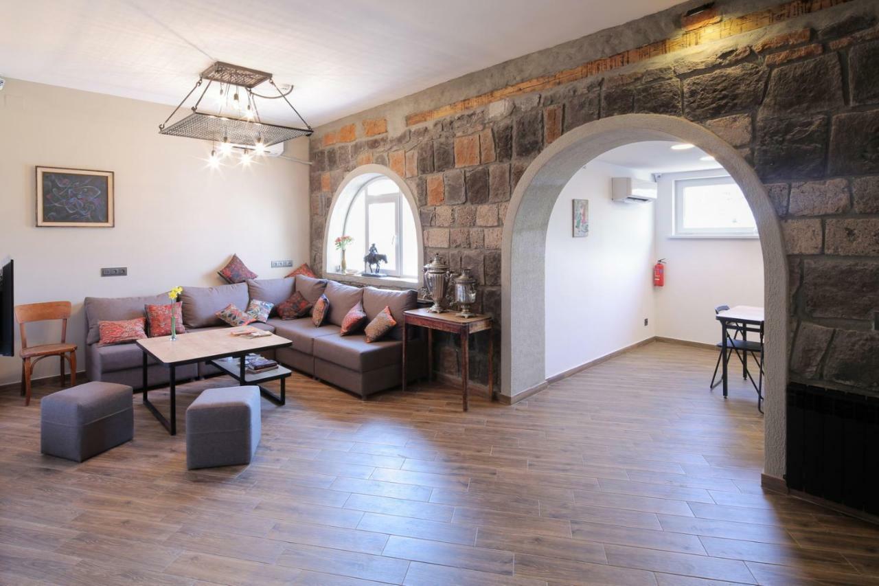 Highland Hostel Yerevan Luaran gambar